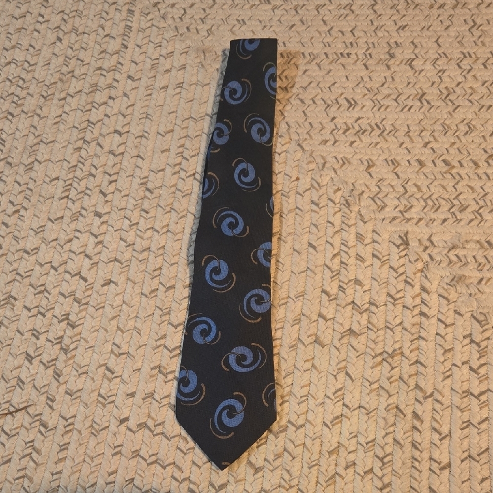 Giorgio Armani Navy and Light Blue Swirl Tie